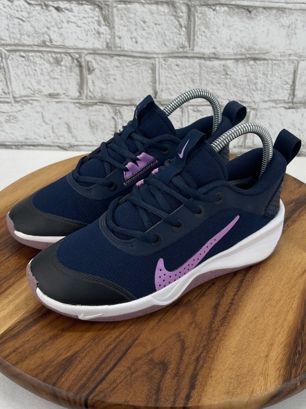 Nike Omni Multi-Court GS DM9027-401 Youth Sz. 4 Blue Fuchsia Trainers Shoes